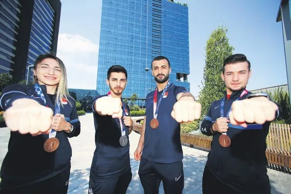Karatecilerimiz Turkuvaz Medya’yı ziyaret etti: Bu başarının mimarı Başkan Erdoğan'dır-7