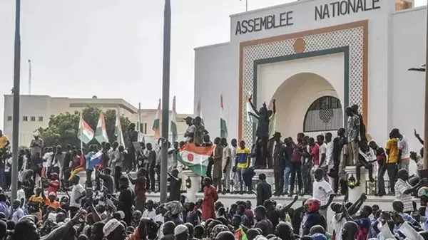 nijerden-abd-fransa-ve-almanyanin-niamey-buyukelcilerine-48-saat-sure-ulkeden-ayrilin-1693004903466.jpeg