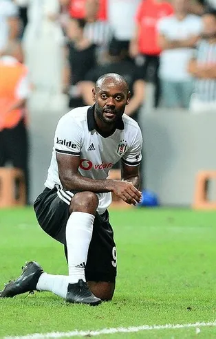 Vagner Love yönetimi topa tuttu