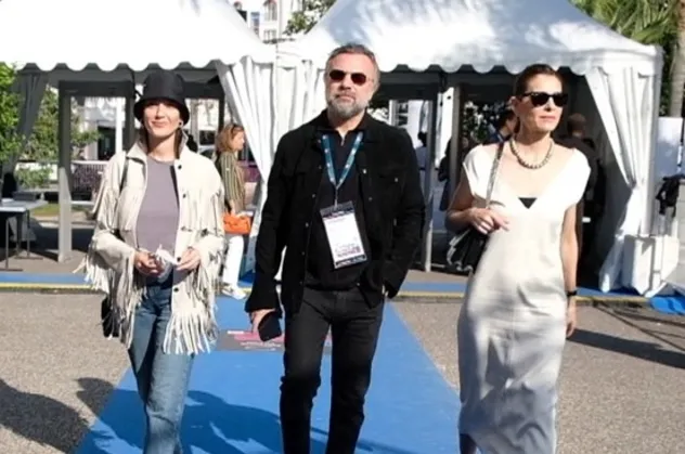 Oktay Kaynarca, Ebru Özkan Saban ve Pelin Akil'in başrol paylaştığı Ben Bu Cihana Sığmazam Cannes'da en iyi drama listesindeki tek Türk dizi!