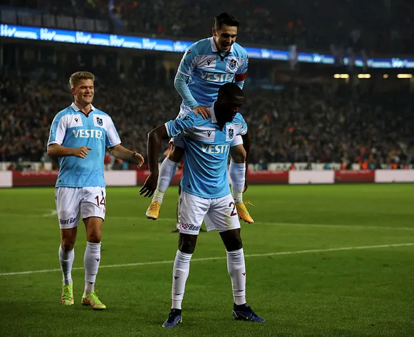 Trabzonspor’un iki yıldızı Fransız takımların yakın markajında! Abdülkadir Ömür ve Ahmet Can Kaplan için geliyorlar-5