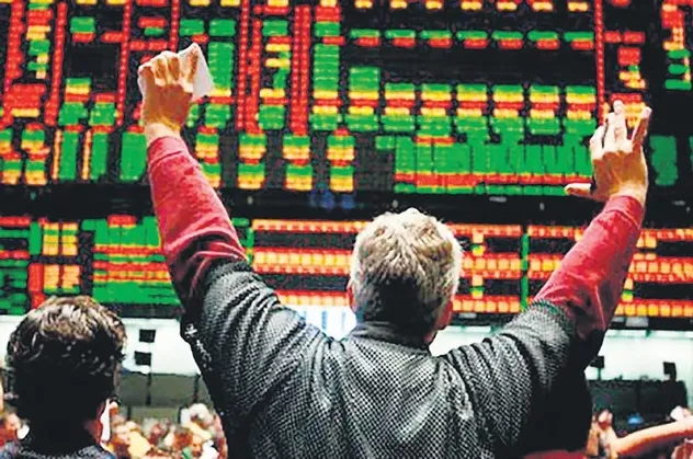 Uzmanlar borsa yatırımcısını uyardı: Panik olma kazan