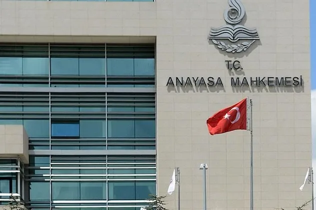 Anayasa Mahkemesi YKS başvurusunu reddetti