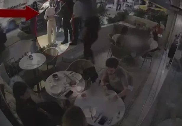 Kerem Bürsin'den aşk bombasına yanıt! Kerem Bürsin'in sevgilisi Melisa Döngel mi yoksa Hande Erçel mi?-6