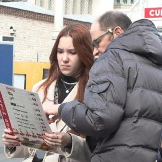 Fiyat listeleri asıldı