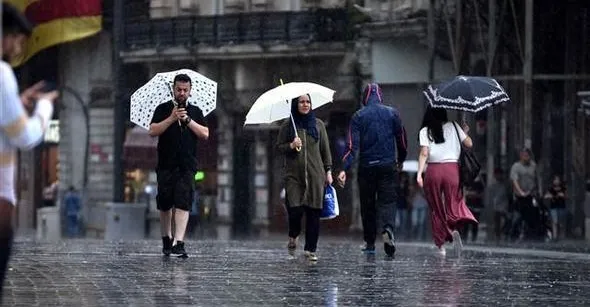 Meteoroloji'den İstanbul için sağanak yağış uyarısı-1