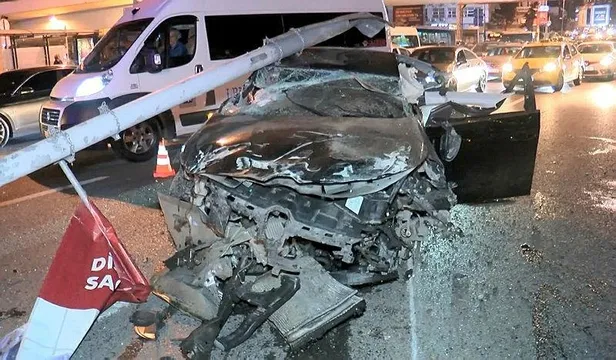 1682389920121.jpeg Zincirlikuyu'da zincirleme kaza! Çok sayıda yaralı var-8