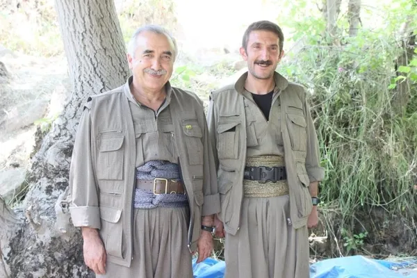 son-dakika-gri-listede-aranan-pkkli-selahattin-dede-ve-3-terorist-mit-operasyonuyla-olduruldu-1622290257116.jpg SON DAKİKA: Gri listede aranan PKK'lı Selahattin Dede ve 3 terörist MİT operasyonuyla öldürüldü-3