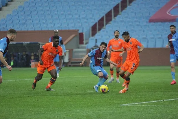 trabzonspor-1-1-basaksehir-mac-sonucu-1584285416607.jpeg