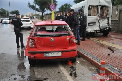 Korkunç kaza! Antalya’da özel halk otobüsü 9 araca çarptı!