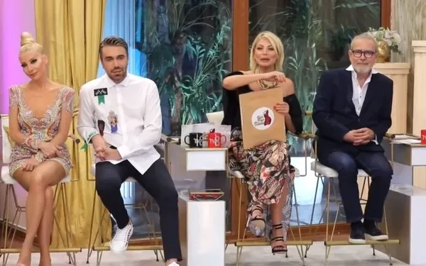 Doya Doya Moda Aylin Tözün kimdir? Doya Doya Moda Aylin Tözün neden ağladı?-4