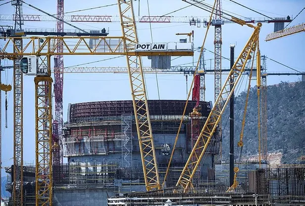 Berat Albayrak'ın tezlerini Almanlar da kabul etti! Türkiye kendisini bir enerji merkezi olarak konumlandırabilir-7