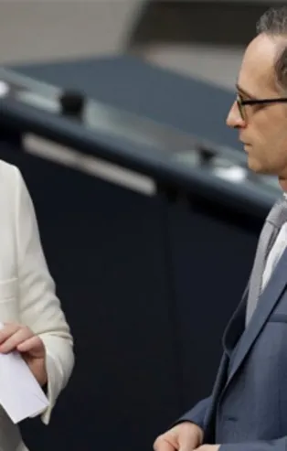 Alman hükümetinde güvenli bölge çatlağı