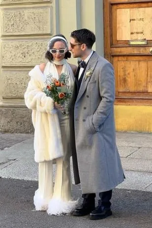 1691352728360.jpeg Geniş Aile'nin Zekai'si Bora Akkaş baba oldu! Eşi Oben Alkan ile bebeklerine bakın ne isim verdi-2