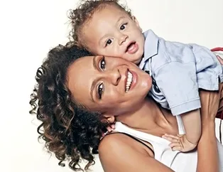 Defne Joy Foster neden öldü?