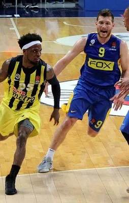 Fenerbahçe son saniyede yıkıldı