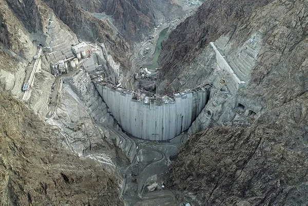 Türkiye’nin en büyüğü olacak! Yusufeli Barajı’nda son 15 metre kaldı