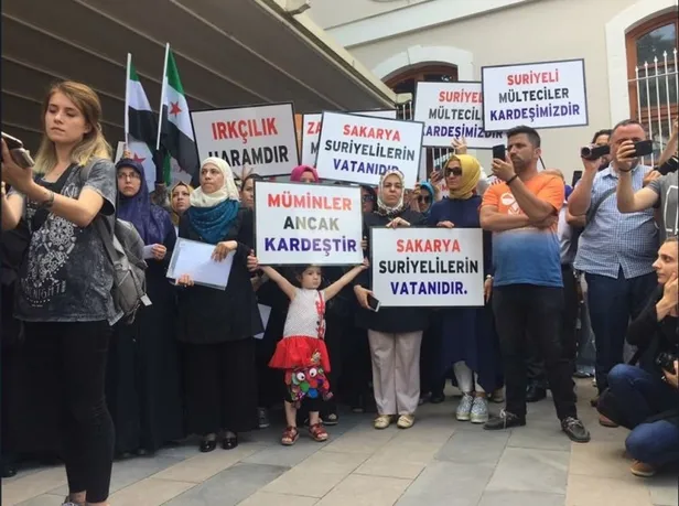 Suriyeli anne ve bebeği son yolculuğuna uğurlandı-3