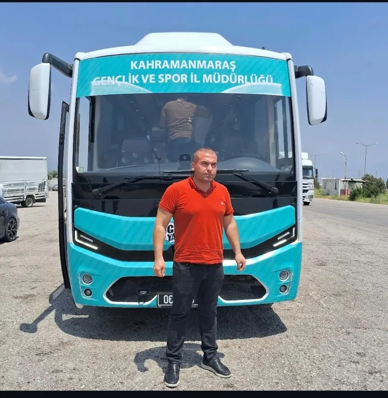 kahramanmarastaki-okul-saldirganina-mudahale-eden-necmettin-bekci-o-anlari-anlatti-bacagina-salladim-1776340983071.jpeg Kahramanmaraş'taki okul saldırganına müdahale eden Necmettin Bekçi o anları anlattı: Bacağına salladım-2