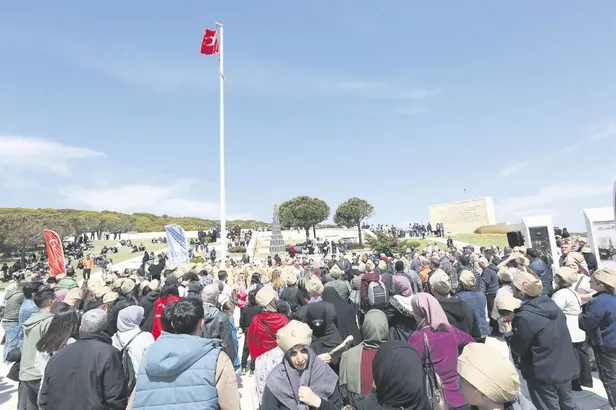 Bursa’da tarih değerini buluyor! Bursa Büyükşehir Belediyesi Ertuğrulbey Meydanı’nı törenle hizmete açtı-3