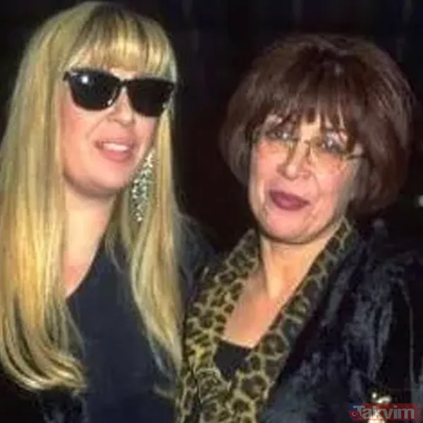 Tülay Özer Ve Zerrin Özer