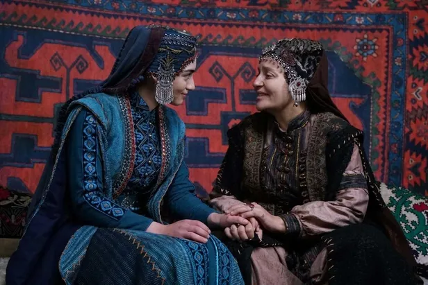 Kuruluş Osman'ın çekim yerini anlatan Selcan Hatun'dan sezonun bomba itirafı! Kuruluş Osman 38. bölüm 2. fragmanı...-5