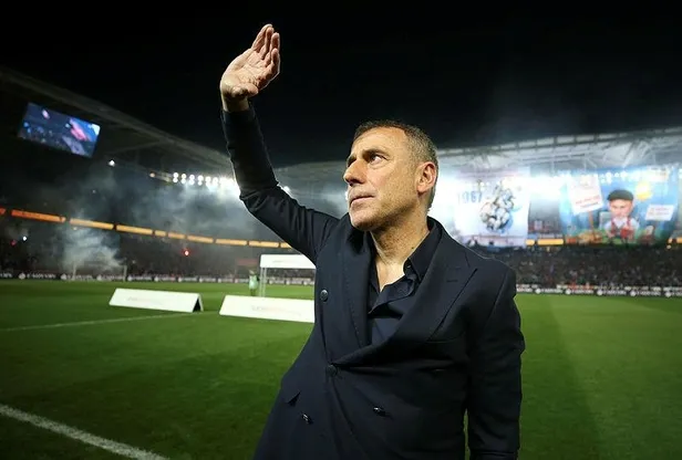 trabzonspor-teknik-direktoru-abdullah-avci-ve-baskani-ahmet-agaoglu-ortak-basin-toplantisi-duzenledi-1651368235665.jpeg Trabzonspor Teknik Direktörü Abdullah Avcı ve Başkanı Ahmet Ağaoğlu ortak basın toplantısı düzenledi-2