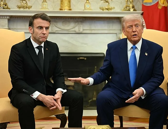 Trump ile Macron arasında yumruk polemiği: Sözleri seviyesiz