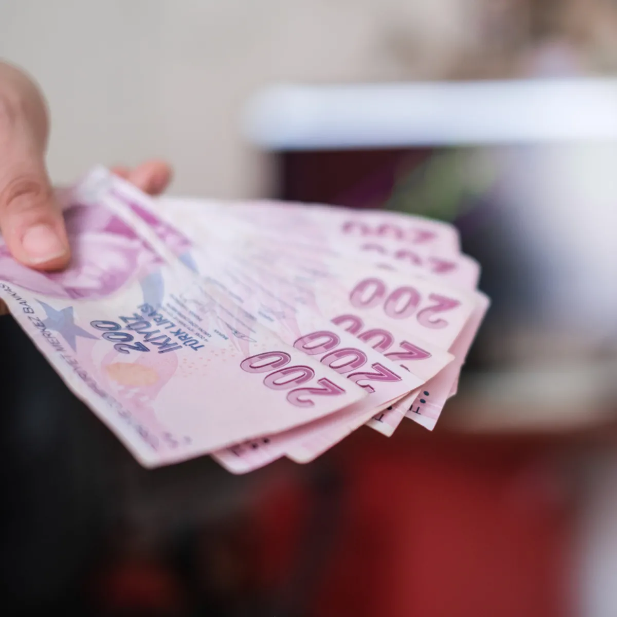 EYT’den sonra yıpranma payı fırsatı: SGK meslekleri güncelledi! Emeklilik yaşı 5 yıl düşüyor