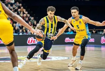 Fenerbahçe Maccabi’ye 35 sayı fark attı