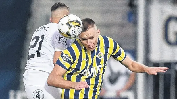 hatayspor-macinda-ters-dusme-sonrasi-kolunda-kirik-olusan-edin-viscanin-sakatligi-cok-buyuk-bir-sok-etkisi-yar-1660430324805.jpeg Hatayspor maçında ters düşme sonrası kolunda kırık oluşan Edin Visca’nın sakatlığı çok büyük bir şok etkisi yarattı-12