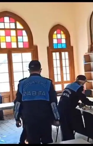 CHP’nin TÜGVA Adalar İlçe Temsilciliği'ni işgali sona erdi! "Varsa mahkeme kararı getirin"