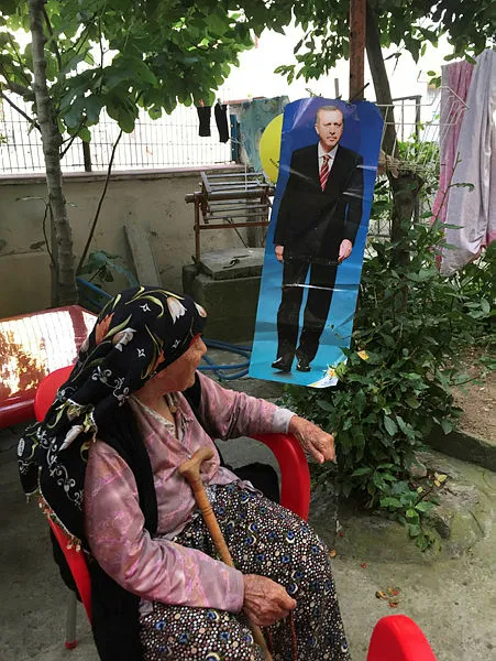 Başkan Erdoğan sevgisi yaş dinlemedi! 112 yaşında AK Parti'ye üye oldu!-3