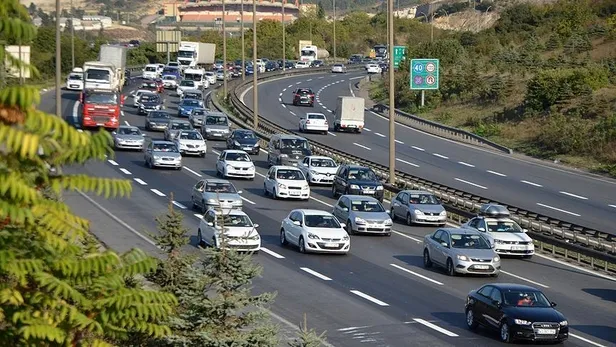 tobfed-uyardi-yola-cikacaklar-dikkatli-olmali-1591083465016.jpg TOBFED uyardı! Yola çıkacaklar hijyen konusunda dikkatli olmalı-3