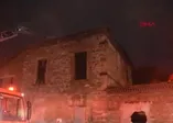 İzmir'de tarihi fabrika binasında yangın