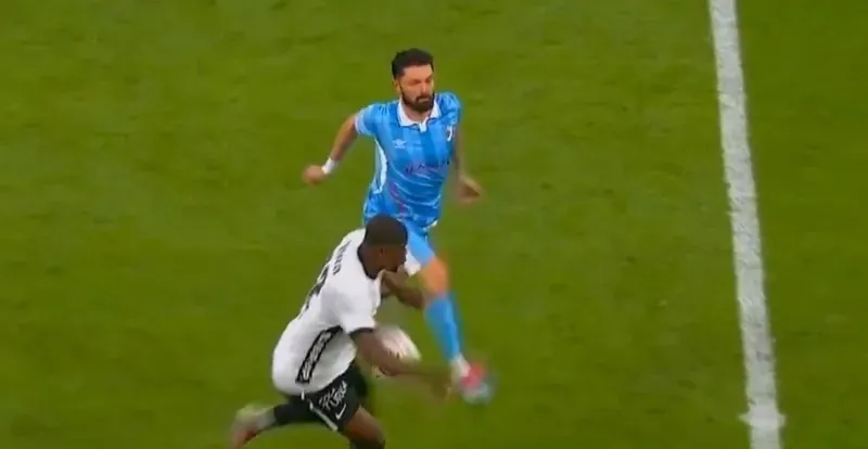 besiktas-erzurumspor-maci-var-kayitlari-aciklandi-1789493884518.jpeg Beşiktaş-Erzurumspor maçı VAR kayıtları açıklandı! İptal edilen golünde ne konuşuldu?-3