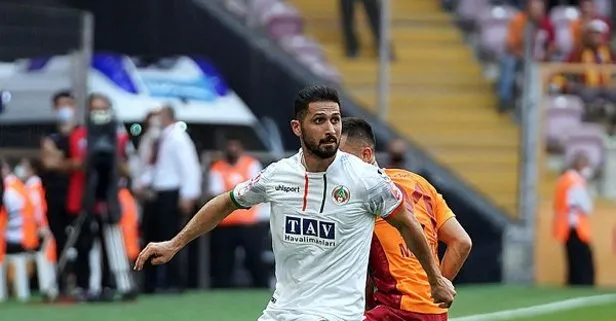 Aytemiz Alanyaspor’a kiralanmıştı! Emre Akbaba’dan müthiş performans!