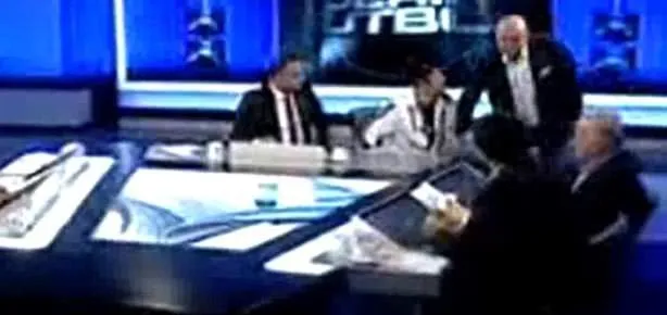 Canlı yayında Özel kavga
