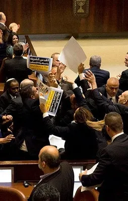 Pence’in İsrail ziyaretinde skandal görüntü