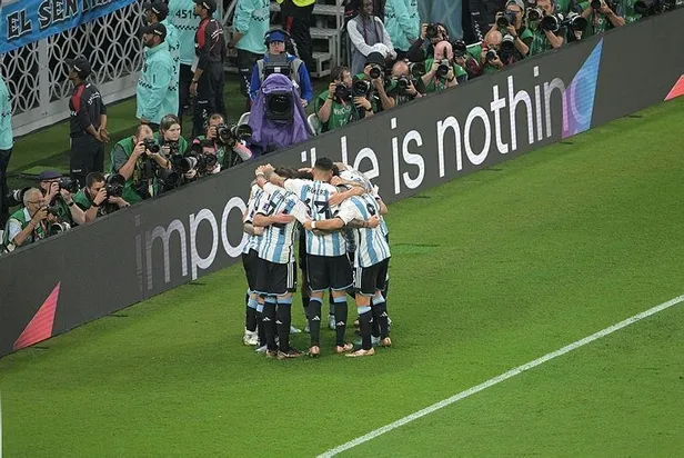 arjantin-avustralyayi-eleyerek-ceyrek-finale-yukseldi-messi-ise-geceye-damga-vurdu-1670102014762.jpeg Arjantin, Avustralya'yı eleyerek çeyrek finale yükseldi! Messi ise geceye damga vurdu-5
