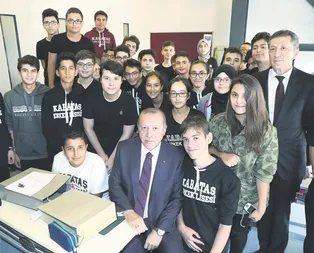 Kuşatma altındayız