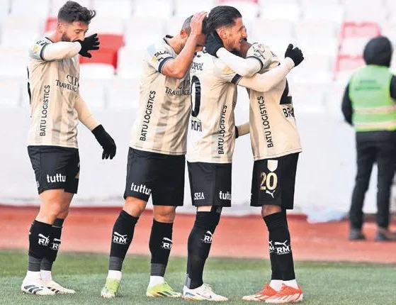 Sivasspor’u 1-0 mağlup etti.