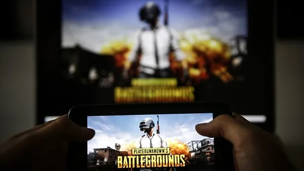 pubg-yasaklandi-kriz-giderek-buyuyor-herkes-sok-icinde-yeni-isim-onerdi-ancak-ne-yaptiysa-olmuyor-1634393318236.jpg Oyun severleri şoke edecek gelişme! PUBG yasaklandı kriz giderek büyüyor! Yeni isim önerdi ancak ne yaptıysa olmuyor...-3