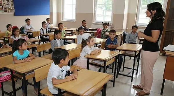 son-dakika-milli-egitim-bakani-ozerden-flas-aciklama-ogretmenlik-meslek-kanunu-teklifi-bu-ay-icinde-tbmmye-gelecek-1639325913491.jpg Son dakika: Milli Eğitim Bakanı Özer'den flaş açıklama: Öğretmenlik Meslek Kanunu Teklifi bu ay içinde TBMM'ye gelecek-6