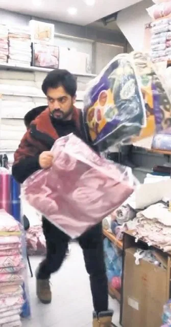 Elazığ için tüm Türkiye tek yürek! Ünlülerden destek yağdı...-3