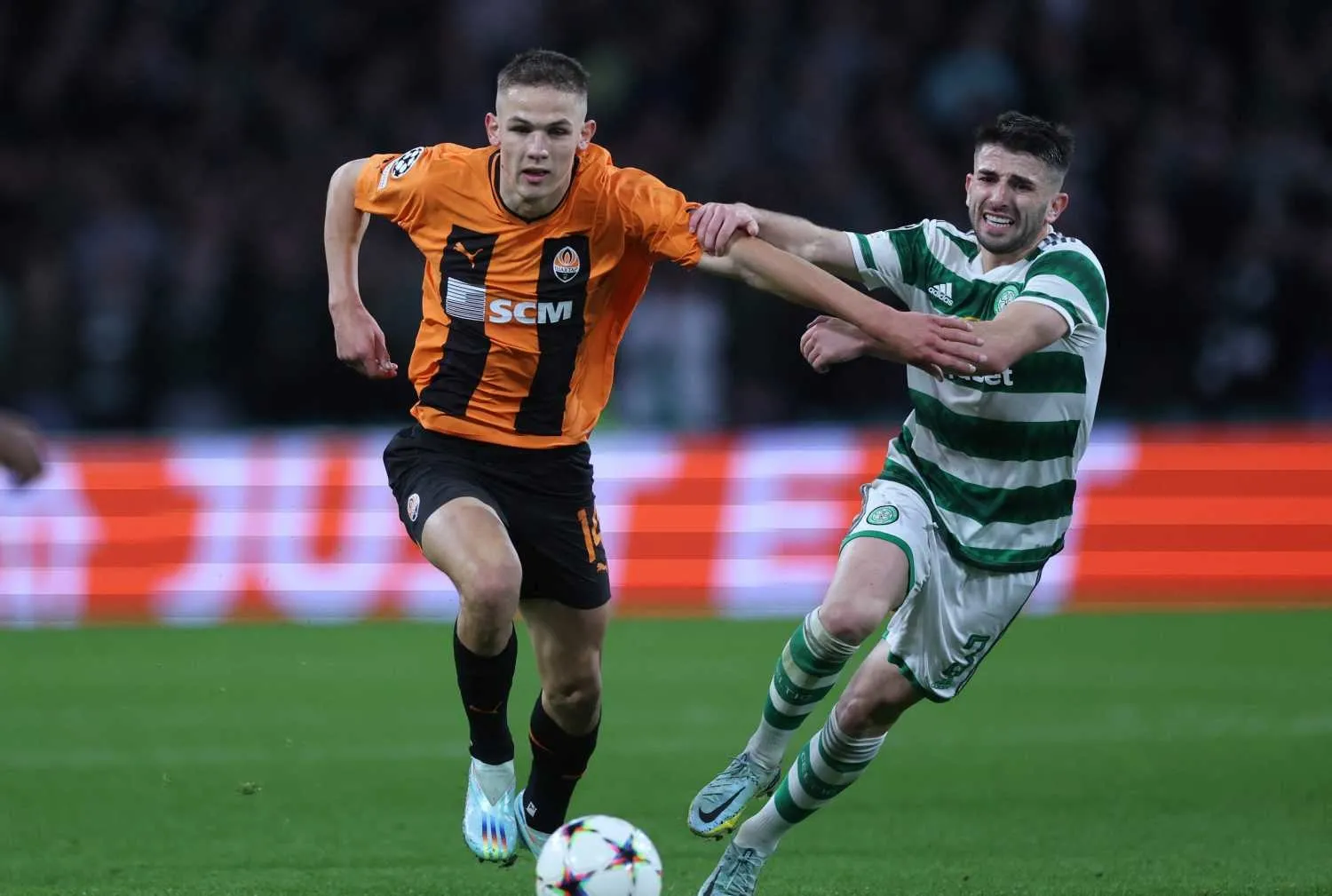 Fırtına yıldız futbolcuyu bitiriyor!