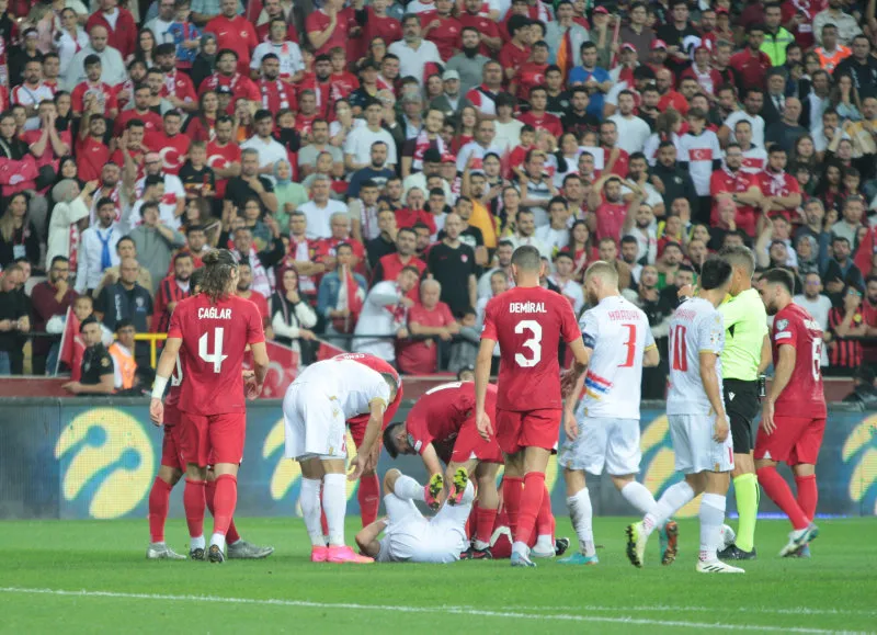 Eskişehir'de Ermenistan ile yenişemedik! Türkiye 1-1 Ermenistan - 10