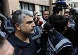 Hakaret edince mahkemeden men edildi