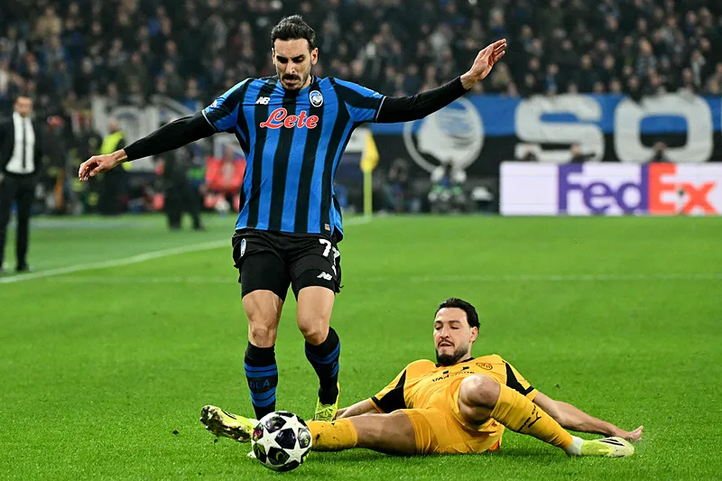 Borussia Dortmund'un yıldızı Galatasaray'a! Transferin gözdesi Ramy Bensebaini - 23