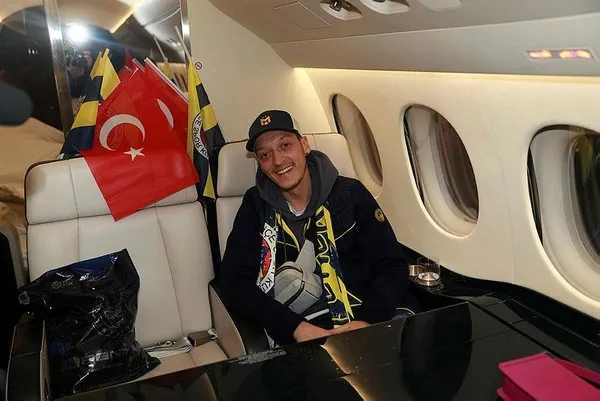 mesut-ozilden-londraya-vde-hep-fenerbahceliydim-sadece-cocukken-degil-1611080462906.jpeg Mesut Özil'den Londra'ya veda: "Hep Fenerbahçeliydim, sadece çocukken değil"-3